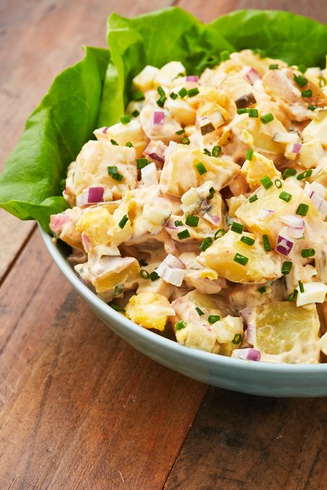 Classic Potato SaladDelish Healthy Potato Salad Recipe, Grill Dessert, Memorial Day Foods, Happy Habits, Potato Salad Dressing, Potato Salad Healthy, Potato Salad With Egg, Classic Potato Salad, Side Dishes For Chicken