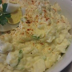 Moms Mashed Potato Salad - Allrecipes.com Mashed Potato Salad, Potato Salad Dressing, Southern Potato Salad, Potato Salad Recipe Easy, Potato Salad Healthy, Potato Salad With Egg, Fluffy Mashed Potatoes, Bacon Potato Salad, Easy Potato Salad