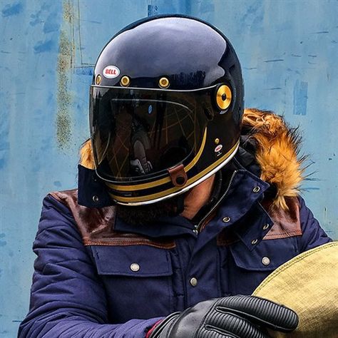 BELL BULLITT CARBON CANDY BLUE HELMET RIDER Bell Bullitt Helmet, Bell Bullitt, Blue Helmet, Cafe Racer Helmet, Motorcycle Helmet Design, Retro Helmet, Custom Motorcycle Helmets, Vintage Helmet, Motorbike Helmet