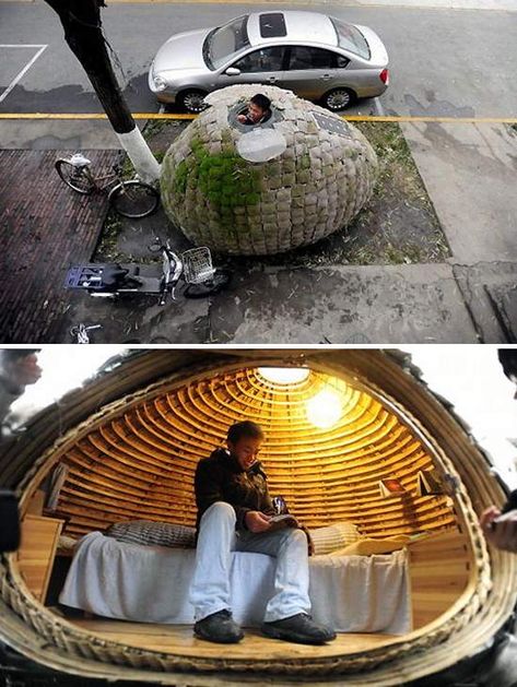 Dai Haifei, a 24-year-old architect living in Beijing, China, a place where apparently rents are really high, found a way to live rent-free... Egg House, Tiny House Designs, Homeless Housing, Fallout Shelter, Modern Mobile, Small Sink, Bamboo Frame, Beijing China, Green Roof