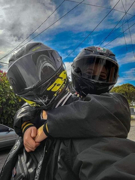 Motorcycle Guy, Bike Couple, Biker Couple, Motorcycle Couple, Bike Aesthetic, Motorcycle Aesthetic, Biker Aesthetic, Pretty Bike, Biker Boys