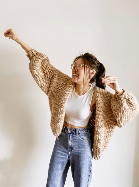 Chunky Knit Cardigan Pattern, Chunky Cardigan Pattern, Oversized Cardigan Pattern, Dik Vest, Knit Cardigan Outfit, Chunky Knit Sweater Pattern, Super Chunky Wool, Knit Cardigan Pattern, Knit Vest Pattern