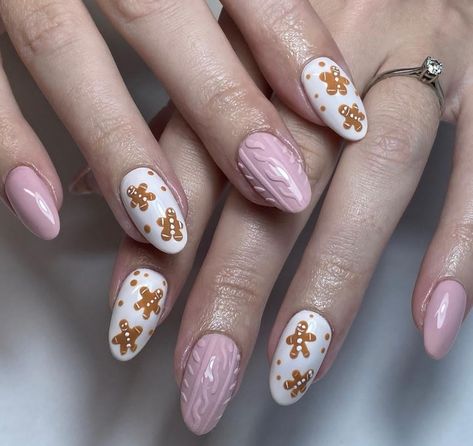 Christmas Nails For Your Holiday Look - Her Blog Journal Nails Christmas Pink, Christmas Pink Nails, Dec Nails, Nails Inspo Pink, Pink Christmas Nail Designs, Nail Inspo Christmas, Blog Journal, Pink Christmas Nail, Textured Nails