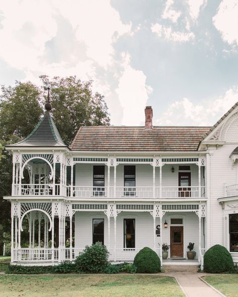 Your Comprehensive Guide to Getting Married at Home Enclosed Gazebo, Barr Mansion, Gazebo Ideas, Texas Hill Country Wedding, Fall Wedding Color Palette, Austin Style, Cottage Aesthetic, Hill Country Wedding, Fourth Of July Decor