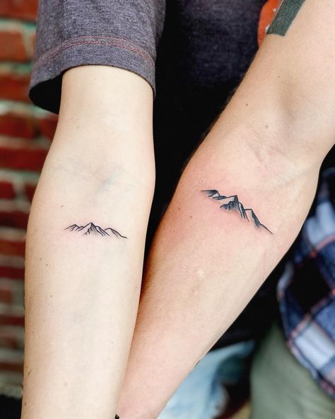 50 Couples Tattoos That Are #RelationshipGoals Married Couple Tattoos, Small Couple Tattoos, Couple Tattoos Unique, Couples Tattoo Designs, Shape Tattoo, Couple Tattoo, Muster Tattoos, Matching Couple Tattoos, Mother Daughter Tattoos