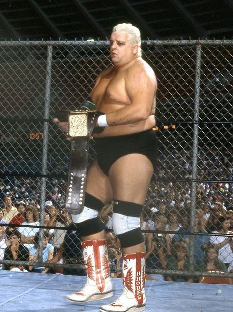 Nwa Wrestling, Dusty Rhodes, Watch Wrestling, Wwe Legends, Wwe World, Wrestling Superstars, Pro Wrestler, The American Dream, Professional Wrestler