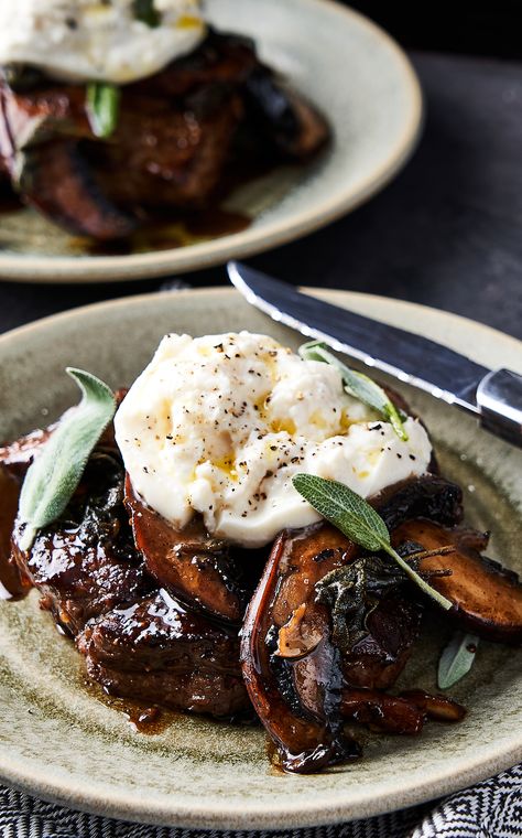 This recipe for steak with Burrata and mushrooms showcases Italian Burrata in all its glorious richness. Made with sirloin steak and portobellas, it is lovely served with a fresh green salad. Steak And Burrata, Mushroom Burrata, Recipe For Steak, Fresh Green Salad, Steak And Mushrooms, Sirloin Steak, Beef Tips, Sirloin Steaks, Steak Recipes