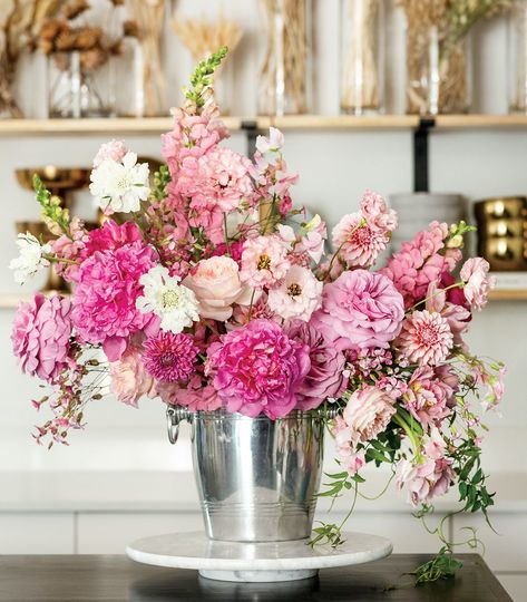 champagne-bucket-flower-arrangement copy Rose Bucket, Floral Painting Ideas, Home Centerpieces, Flower Magazine, Pink Flower Arrangements, Coral Charm Peony, Floral Vases, Hot Pink Fashion, Easter Flower Arrangements