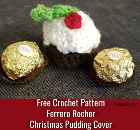 This free crochet pattern is for a Ferrero Rocher cover pattern. This pattern makes a plum pudding Christmas cover for a single Ferrero Rocher chocolate. They make cute little gifts and are great f… Mini Christmas Puddings, Ferrero Rocher Gift, Crochet Chocolate, Ferrero Rocher Chocolate, Xmas Pudding, Christmas Puddings, Rocher Chocolate, Ferrero Rocher Chocolates