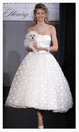 1950s Wedding Dress Tea Length, Dress With Diamonds, Dot Wedding Dress, Polka Dot Wedding Dress, Wedding Dress Tea Length, Tea Length Tulle, Tea Length Wedding Dresses, Informal Wedding Dresses, Rockabilly Wedding