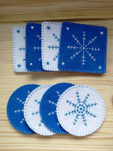 Christmas Felt Coasters With Snowflake Winter Table - Etsy UK Christmas Felt Coasters, Felt Christmas Coasters, Felt Table Mat, Felt Coasters Diy, Christmas Felt Decorations, Christmas Tree Coasters, Felt Purses, Candle Mats Patterns, Wool Felt Coasters