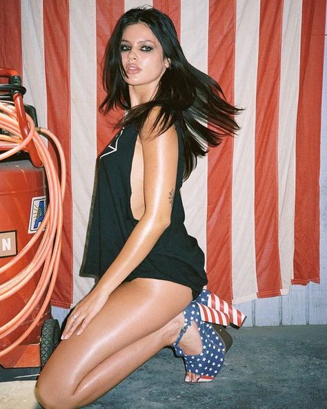 Jeffrey Campbell on Instagram: "America’s Sweetheart 🇺🇸 Tag us in ur best Tumblr throwbacks ❤️  Creative direction & styling @bird_cam  Photography @williejane  MUA @cultofkelby  Model @jaykianairwin  Assist @nataleyankie" Usa Photoshoot, Disco Shorts, American Nightmare, Cool Tumblr, Americana Style, Americana Fashion, Creative Direction, American Dream, Fashion Photoshoot