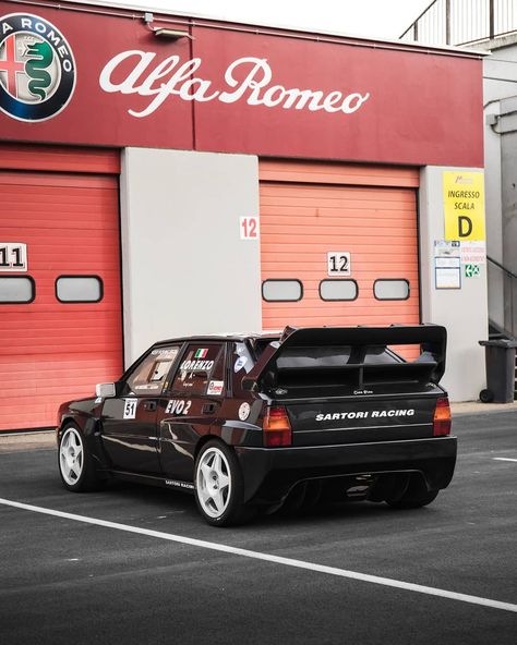 Alfattitude® on Instagram: “Knowing that Lancia Delta Integrale shares with the Alfa Romeo 155 Q4 much of the mechanics, drivetrain and engine, but not the trunk...…” Lancia Delta Integrale, Alfa Romeo 155, Car Vintage, Lancia Delta, The Trunk, Alfa Romeo, Cool Cars, Mood Board, Motorcycles