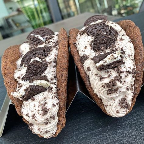 @foodbeast on Instagram: “OREO CHEESECAKE TACOS w/ OREO COOKIE TACO SHELL and a NO BAKE OREO CHEESECAKE FILLING! || This crazy recipe by @thejoshelkin is just one of…” #food #foodporn #oreo Oreo Cheesecake Tacos Recipe, Cookie Taco Shells, Oreo Cheesecake Tacos, Oreo Tacos, Chocolate Taco Shells, Oreo Cheesecake Filling, Oreo Churros, Chocolate Taco, Tacos To Go