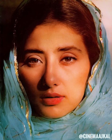 Manisha Koirala, Vintage Bollywood Aesthetic, Mani Ratnam, 90s Bollywood Aesthetic, Retro Bollywood, Movie Pic, 90s Bollywood, Vintage Bollywood, Face Photography