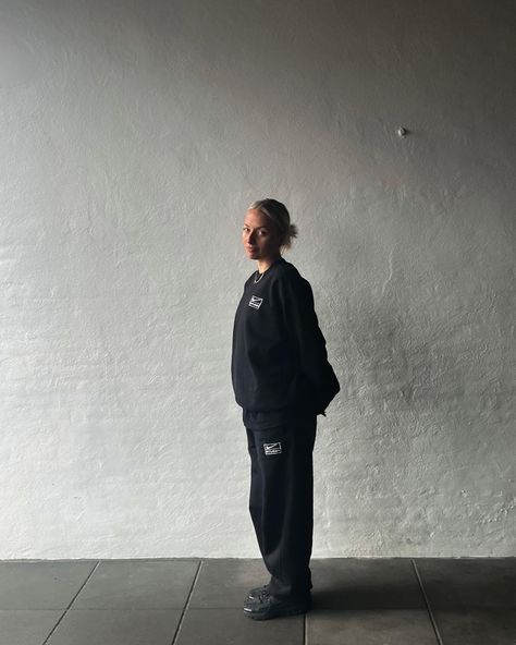 Nike Stussy Sweatpants, Stussy Tracksuit, Stussy Sweatpants, Sweat Set Outfits, Nike X Stussy, Stussy Nike, Nike Stussy, Tracksuit Outfit, Nike Tracksuit