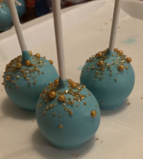 Teal and gold cake pops Navy And Gold Cake Pops, Teal And Gold Cake Ideas, Teal And Gold Sweet 16 Party Ideas, Teal Dessert Table Ideas, Teal And Gold Cake, Gold Party Food, Teal Birthday Party, Teal Cake Pops, Aladdin Cake Pops