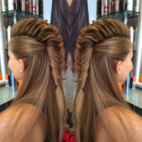 #fishtailbraid #socool #palasofhair Fancy Faux Hawk Updo, Faux Hawk Braid Hairstyles, Hawk Hairstyles For Women, Faux Hawk Hairstyles For Women, Braided Tutorial, Braided Faux Hawk, Braid Pictures, Dragon Braid, Faux Braids