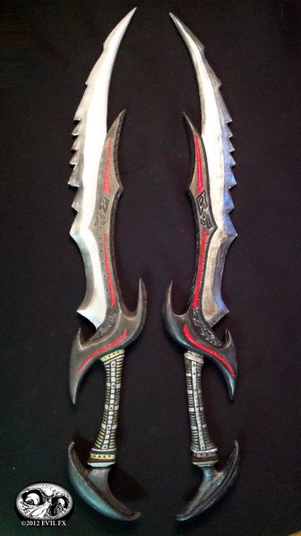 Video Game Costumes, Pretty Knives, Cool Swords, Game Costumes, Cool Knives, Skyrim, Red, White, Black