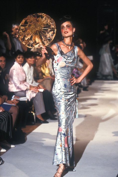 Dior Fall 1997, John Galliano Dior, Galliano Dior, Dior By John Galliano, 90s Runway Fashion, Runway Fashion Couture, Christian Dior Haute Couture, 90s Runway, 90s Models