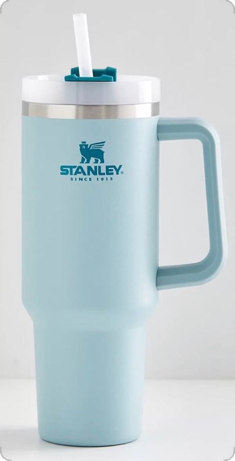 Blue Stanley Cup, Stanley Ideas, Stanley Cup Aesthetic, Blue Stanley, Bloxburg Food Decals, Stanley Bottle, Copo Stanley, Cup Aesthetic, Stanley Products