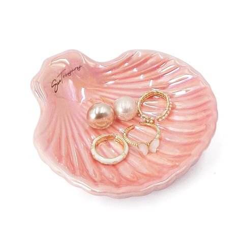 PRICES MAY VARY. Perfect Size:This beautiful ceramic shell jewelry tray measures 3.94*4.33*0.98 inches, providing ample space for your rings, earrings, necklaces, bracelets, keys and watches. Elegant Shell Design: Our pink shell jewelry tray is made of exquisite pearl plating, adding a touch of elegance to any room. Perfect Decoration: This tray is not only a container for your jewelry, but also a perfect decoration for your home, office, coffee table, bookshelf, dressing table or any room. High Apartment Things, Beach Room Decor, Ceramic Shell, Tray Ceramic, Table Bookshelf, Tiny Room, Marble Plates, Bracelet Organizer, Turtle Decor