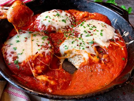 Chicken Parmesan Patties with Marinara in a cast iron skillet with a forkful of chicken Chicken Marinara, Chicken Boneless Breast Recipes, Vegetarian Desserts, Chicken Patties, Food Lab, Celebrity Chef, Breast Recipe, Cast Iron Skillet, Iron Skillet