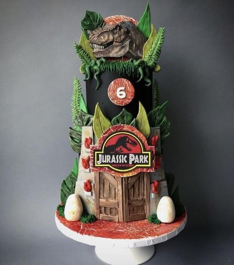 Jurassic Party Ideas, Jurassic Park Cake, Jurassic World Cake, Jurassic Park Birthday Party, Jurassic Park Party, Dinosaur Birthday Theme, Golden Birthday Parties, Jurassic Park Birthday, Carnival Birthday Party Theme