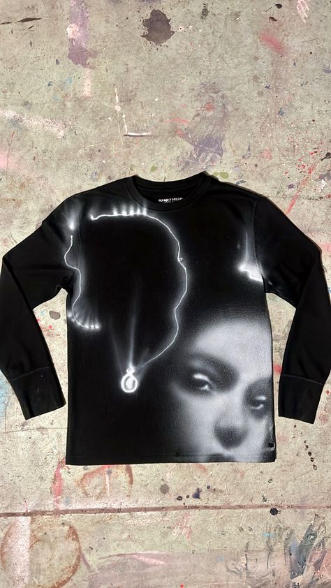 Airbrushed Clothes, Airbrush Streetwear, Airbrush Clothing, Airbrushed Shirts, Airbrush Fashion, Airbrush Tutorial, Airbrush Clothes, Dope Fashion Outfits, Airbrush Shirts