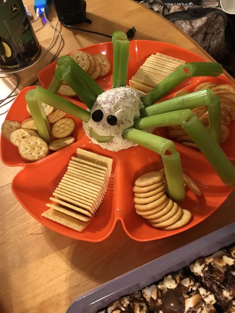 Halloween Cheese And Crackers, Spider Appetizers, Spider Crackers Halloween Snacks, Spider Cheeseball, Spider Cheese Ball Halloween, Celery Halloween Snacks, Halloween Bean Dip Spider Webs, Halloween Veggie Tray, Halloween Food Crafts