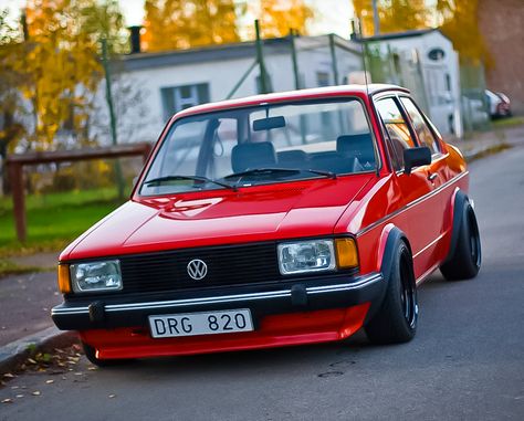 Volkswagen Jetta Coupe Mk1 #vw #volkswagen #jetta #mk1 #jettamk1 #jettacoupe #twodoor #car #red #redcar #volkswagenjetta #mk1jetta #veedub #classiccar Atlantic Vw, Jetta Mk1, Golf Gti Mk1, Mk1 Golf, Vw Mk1, Vw Rabbit, Vw Classic, Volkswagen Scirocco, Vw Scirocco