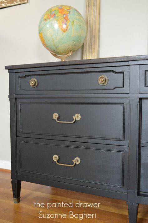 Drexel Triune Dresser8 Drexel Dresser, Drexel Furniture, Milk Paint Furniture, Upcycled Furniture Diy, Painted Drawers, Reclaimed Furniture, Country Living Room, Modern Love, Painting Furniture Diy