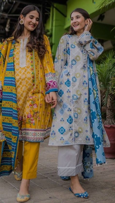 Style Outfits Summer, Summer Vibes Aesthetic, Appliqué Dress, Comfortable Dresses, Pakistani Women Dresses, Girls Dresses Sewing, Latest Kurti, Trendy Shirt Designs, Womens Trendy Dresses