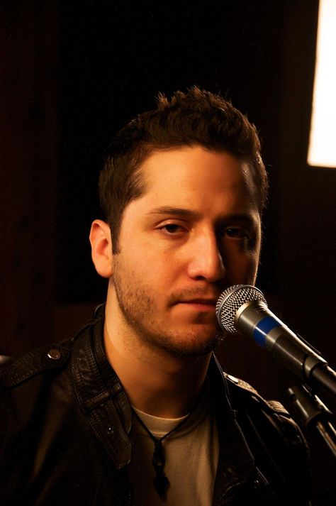 staring at Alejandro Manzano Boyce Avenue, Modern Music, Popular Music, Music Star, New Work, Fangirl, Musician, John Wick, Celebrities