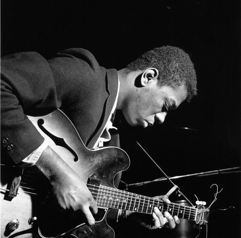 Bebop Jazz, Grant Green, Francis Wolff, Jimmy Smith, Jazz Lounge, Jazz Players, Guitar Photos, Blues Musicians, Jazz Art