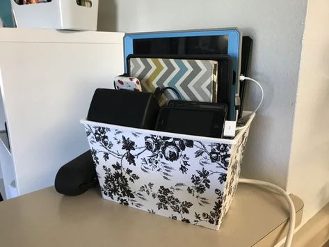 $3 Charging Station! (Dollar Tree, + Power Strip) : 7 Steps - Instructables Diy Charging Station Ideas Dollar Stores, Kids Charging Station Ideas, Wall Charging Station Ideas, Cell Phone Charging Station Diy, Charging Station Ideas Diy, Diy Charger Station, Diy Charging Station Ideas, Charging Station Ideas, Diy Charging Station