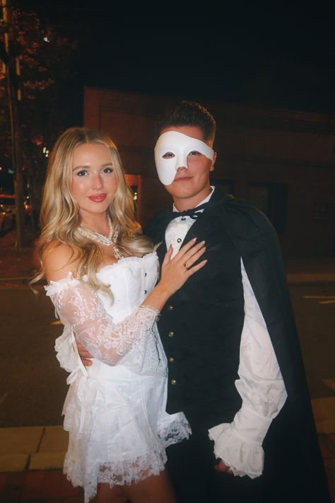 The Phantom And Christine Costume, Halloween Costumes Phantom Of The Opera, Phantom Of The Opera And Christine Costume, Halloween Phantom Of The Opera, Christine Costume Phantom Of The Opera, Phantom And Christine Costume Halloween, Christine And Phantom Costume, Villains Couple Costume, Phantom Of The Opera Couple Costume