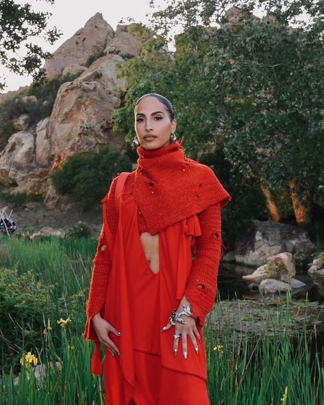 Snoh Aalegra, Beauty And The Beat, Uni Outfits, Pretty Pictures, Women's Style, Streetwear Fashion, Pretty People, Fashion Looks, Fashion Inspo