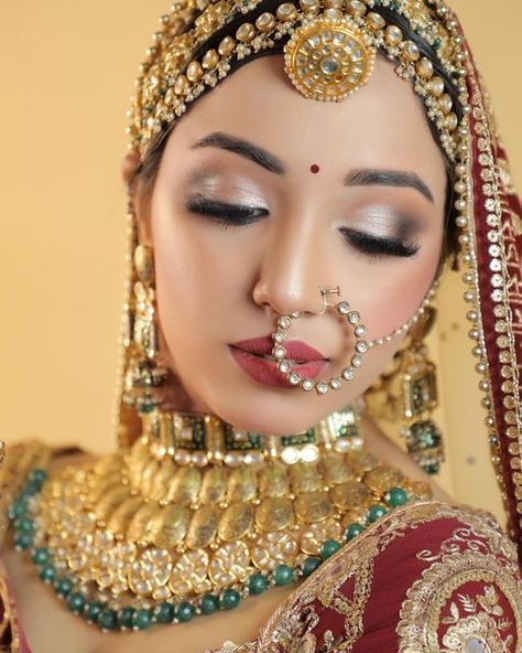 Nath Nose Ring, Indian Bride Photography Poses, Bridal Nose Ring, Maang Tika, Nose Ring Jewelry, Bengali Bridal Makeup, Thread Bangles Design, Digital Marketing Courses, Matha Patti