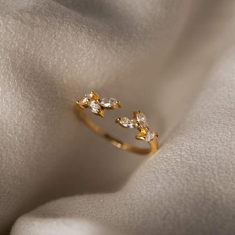 Open Leaf Ring - Ada | Linjer Jewelry College Bucket List, Jewelry Wishlist, Open Rings, Golden Ring, Magical Jewelry, Crystal Tiaras, Big Rings, Detailed Ring, Leaf Ring