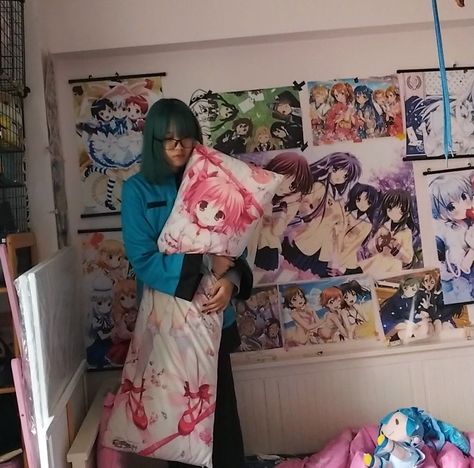 Otaku Room Aesthetic, Cluttered Room, Electromagnetic Waves, Corpse Party, Otaku Room, Moe Anime, Okayama, Red Velvet Joy, Kawaii Room