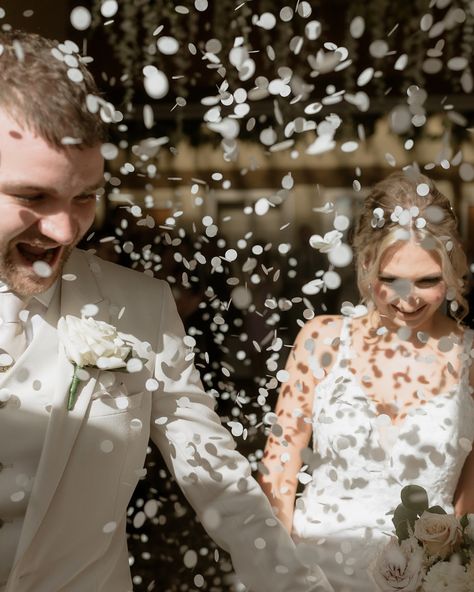 The only confetti I will ever recommend is biodegradable paper circles. It flutters in the air and makes for the best photos. Look how stunning these images came out ✨ I know people prefer petals, but if you’re looking for confetti photos with the wow factor, definitely opt for paper circles! 🤍 Photographer - @ellen.sear Venue - @crockwellweddings Florist - @hibiscusfloral Catering - @rossandrossevents Wedding signage - @bewilderly Dress - @silversixpencebrides Videographer - @abigail... Confetti Wedding Photo, Confetti Photos, Paper Confetti, Wedding Confetti, Wow Factor, Wedding Signage, Beauty Hair, Best Photos, Wow Products