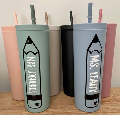 These 20 oz acrylic tumblers come in various colors. Personalize this teacher tumbler with the teacher's name of your choice. These make the perfect gift for teachers on any occasion. Get this as a gift for the special teacher in your life for Christmas, teacher appreciation week, or just because. * 20 Oz * Comes with straw * The pencil and name on the cup are permanent vinyl * Comes in various color options ** These cups are hand wash only** Processing time is 2-3 days. This will likely increas Gift From Student Teacher, Christmas Teacher Appreciation, Christmas Presents For Teachers, Teacher Gift Christmas, Tumbler With Name, Appreciation Gifts Diy, Teacher Appreciation Gifts Diy, Custom Teacher Gifts, Teacher Tumbler