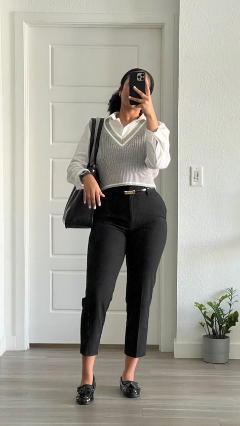 Curvy Smart Casual, Work Fits Plus Size, Business Casual Outfits Latina, Business Professional Outfits For Midsize Women, First Day Office Outfit, Edgy Outfits Work, Formal Interview Outfit, Business Casual Outfits For Women Midsize, Hr Outfits Women