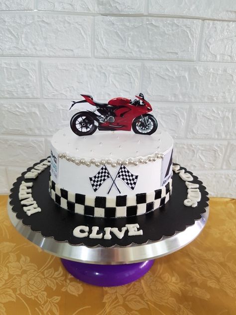 Bike Cake Design, Bike Theme Cake, Birthday Cake For Man, Bike Cake, Bike Cakes, Diy Cakes, Big Bike, Birthday Cakes For Men, Man Bike