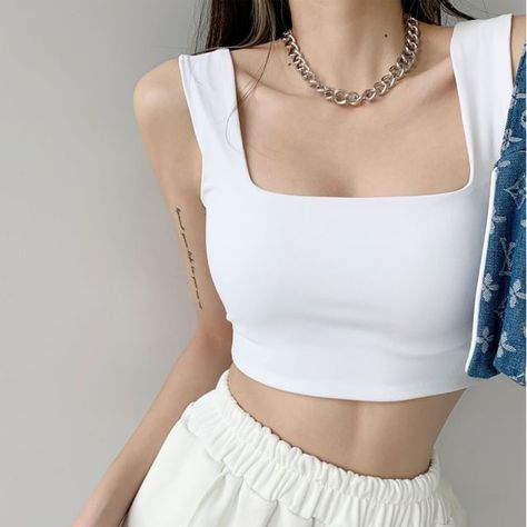 Black Halter Crop Top, Clothes Websites, Woman Streetwear, White Tank Top Women, Kawaii T Shirt, Slim Fit Crop Top, Summer Tank Top, Korean Casual Outfits, Tank Top Straps