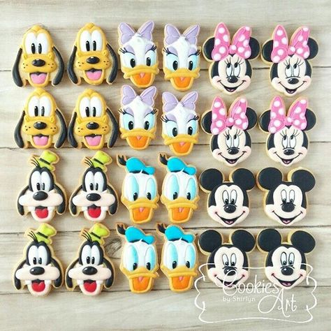 Mickey Mouse Clubhouse #mickeymouseclubhousecookies #mickeyclubhouse #mickeycookies #minniecookies… Mickey And Friends Cookies, Disneyland Cookies, Friends Cookies, Mickey 1st Birthdays, Character Cupcakes, Mickey Clubhouse, Mickey Mouse Cupcakes, Mickey Mouse Characters, Mouse Character