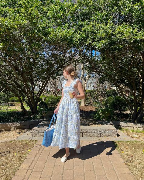 I’ll give you one guess about my favorite color combination… • • Dress is on my LTK 💙 as usual! Or comment for the 🔗 • #coastalcarly #blueandwhite #hillhouse #springdress #dress #springfashion #springoutfit #grandmillennial #classicstyle #coastalstyle #coastalgranddaughter #outfitinspiration #styleinspiration #pinterestinspired #coastalcarolina grandmillenial style | coastal chic | spring dress | floral dress outfit | blue and white | coastal granddaughter | spring outfit | blue and white |... Blue And White Coastal, Floral Dress Outfit, Grandmillenial Style, Floral Dress Outfits, Coastal Granddaughter, My Favorite Color, Coastal Chic, Floral Outfit, Old World Charm