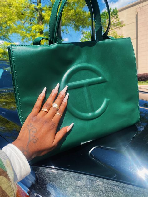 Telfar Green Bag, Green Telfar Bag Outfit, Teller Bag, Baddie Wishlist, Telfar Bags Medium, Telfar Bag Medium, Telfar Tote Bag, Telfar Medium Bag, Medium Telfar Bag