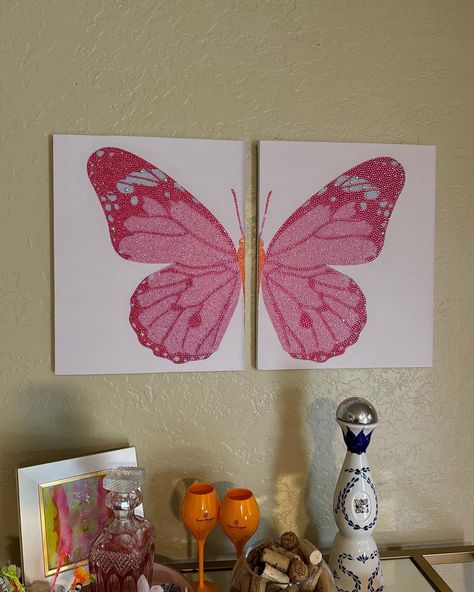 Double butterfly canvas kit🧚‍♀️ sent to me by a customer… looks fabulous🤭💗 kit is under “ butterfly double split canvas kit” on my website❤️ . . . . . #smallbusiness #bedazzled #reinstone Double Butterfly, Rhinestone Projects, Butterfly Canvas, Wooden Canvas, Diamond Paint, Glitter Art, Gems Art, Rhinestone Art, Diy Canvas Art